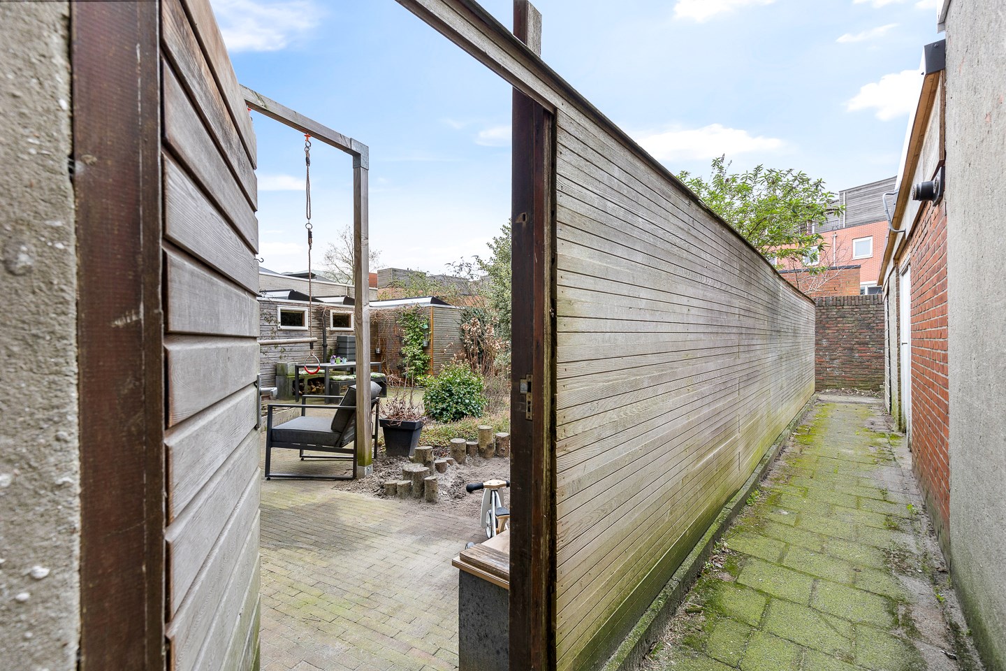 Let op deze woning doet mee aan de NVM Open Huizen Dag op zaterdag 1 april van 11:00 tot 15:00! 
