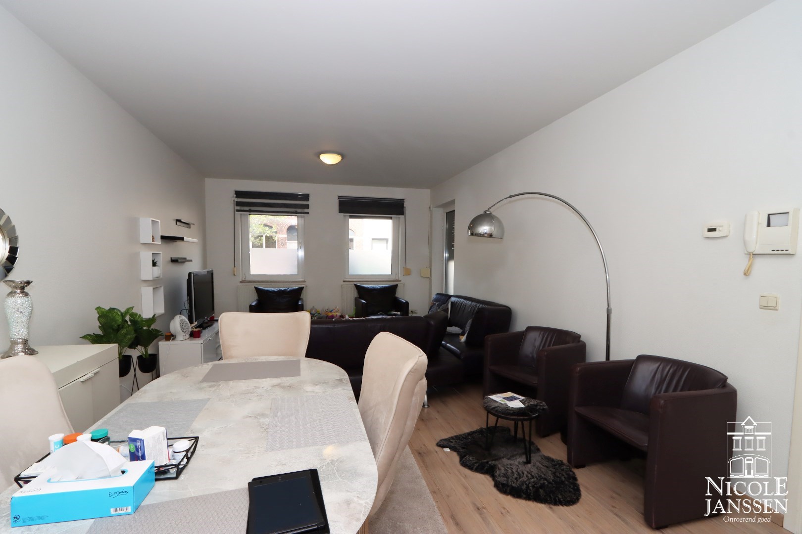 Gelijkvloers appartement met &#233;&#233;n slaapkamer en terras in het centrum van Maaseik 