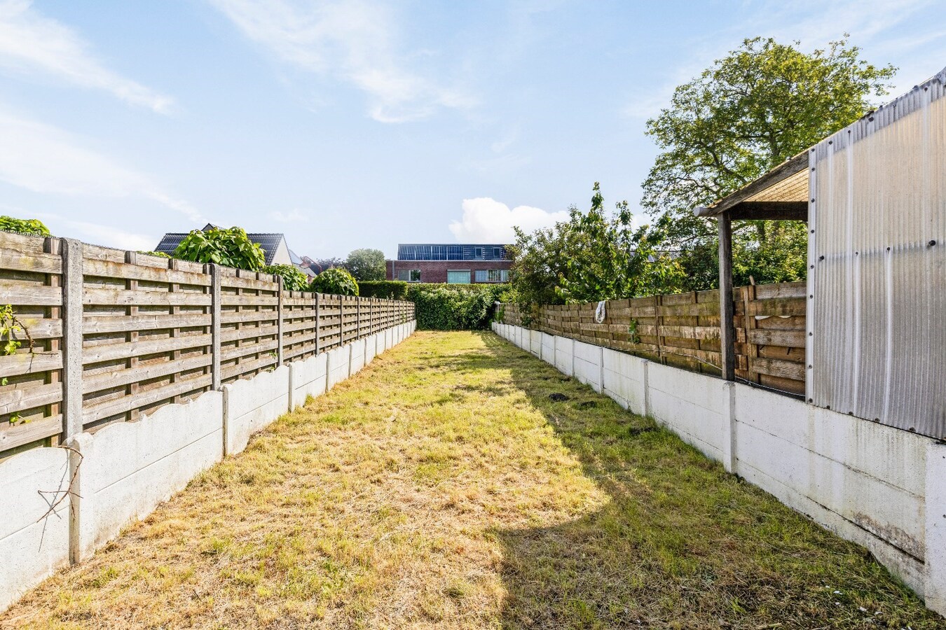 Prachtig gerenoveerde 4-slpk woning in het centrum van Stabroek! 