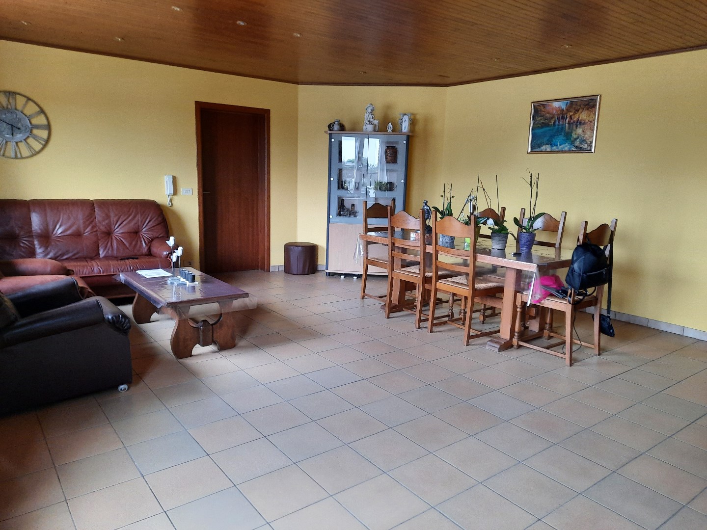 Ruim appartement met drie slaapkamers 