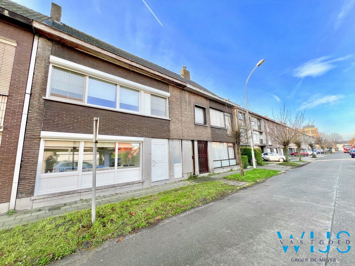 Ideaal woonhuis op rustige locatie te Zelzate ! 