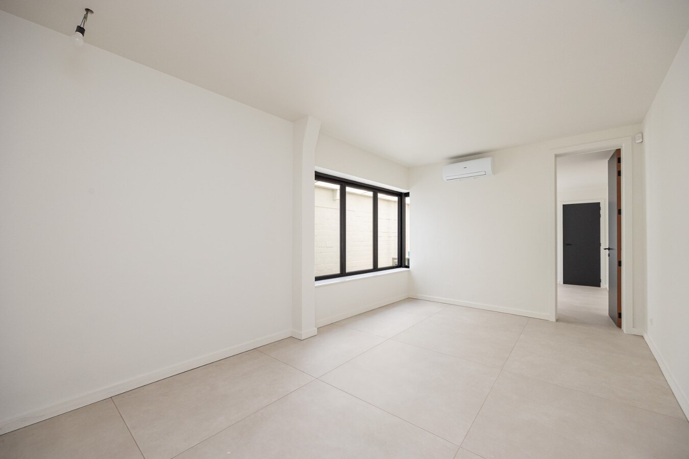 Handelspand 98 m&#178; op toplocatie in centrum Schilde 