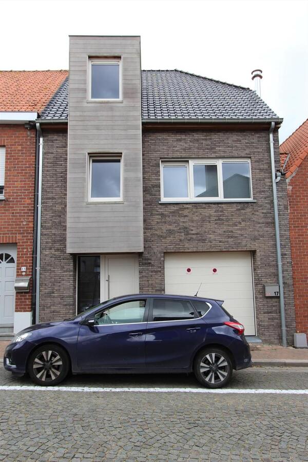 Woning met 3 slaapkamers en tuin te Torhout 