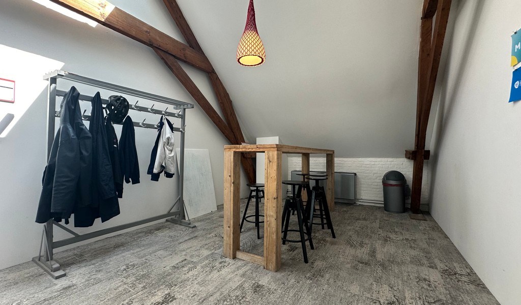 Kantoren en magazijn te huur in Eskimofabriek in Gent