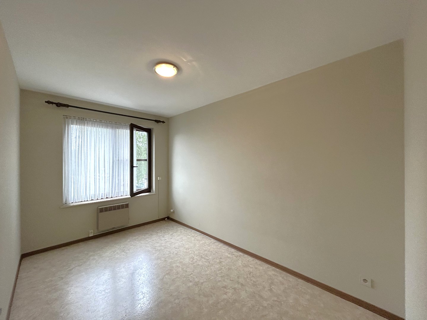Instapklaar appartement met 2 slpk. in centrum Geel 