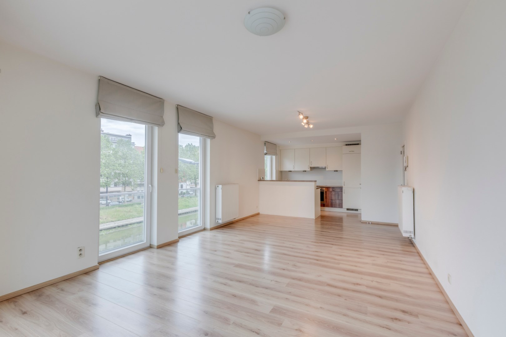 Instapklaar 2 slaapkamerappartement aan de Coupure 