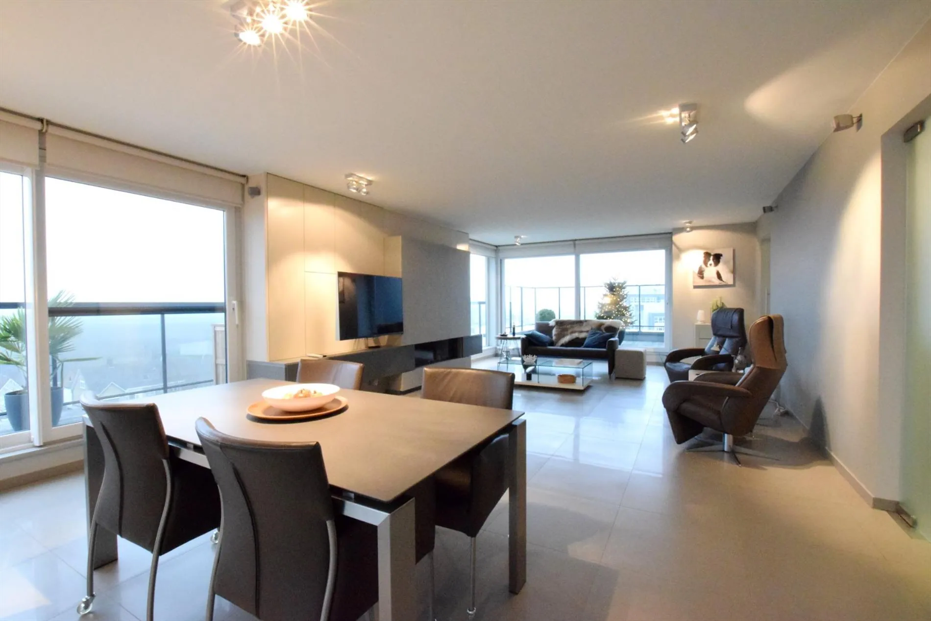 Prachtige penthouse (262,5 m²) aan de voet van de Ijzer/Jachthaven te Diksmuide.