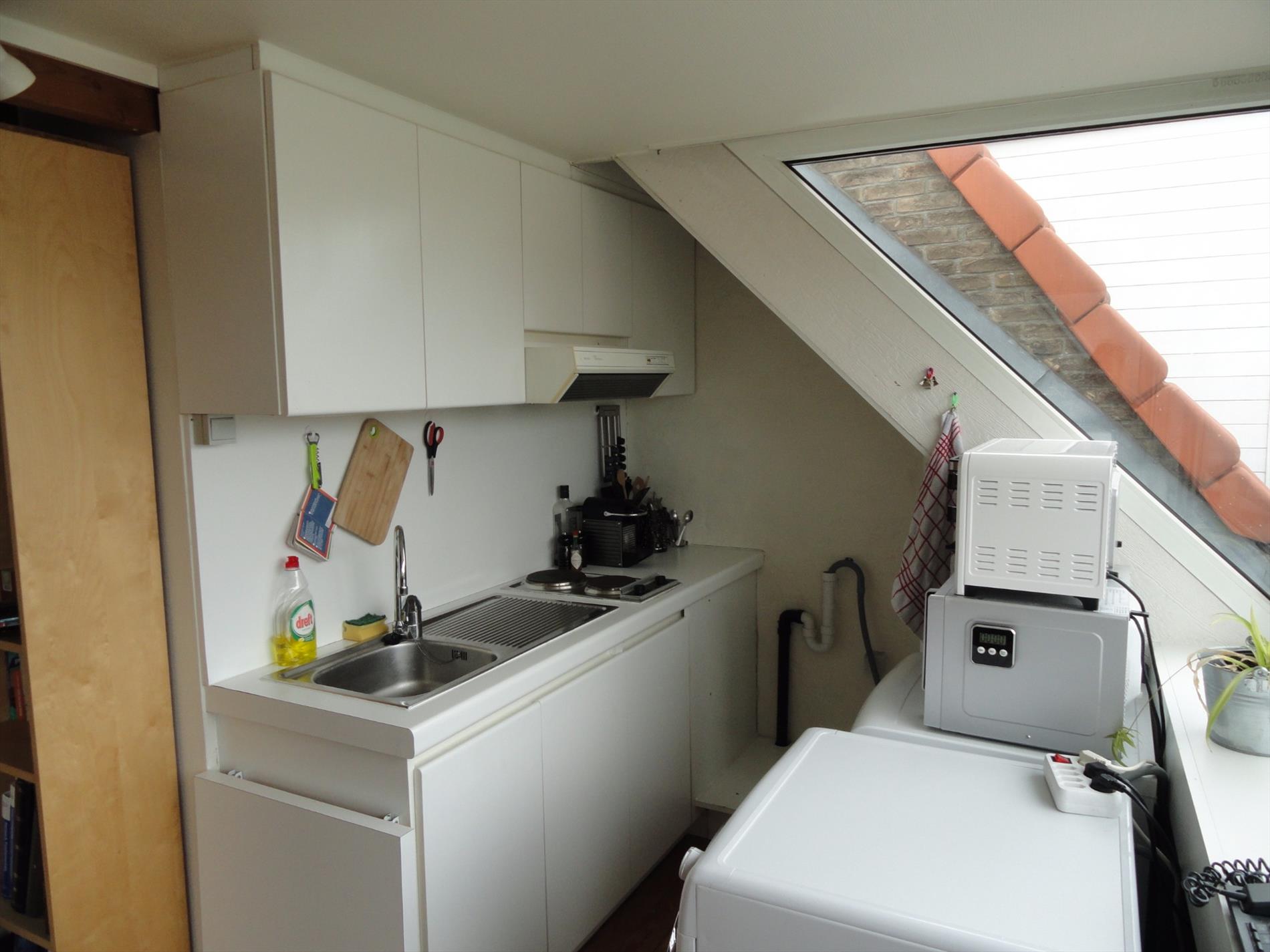 Dakappartement/studio vlakbij &#39;t Zand 