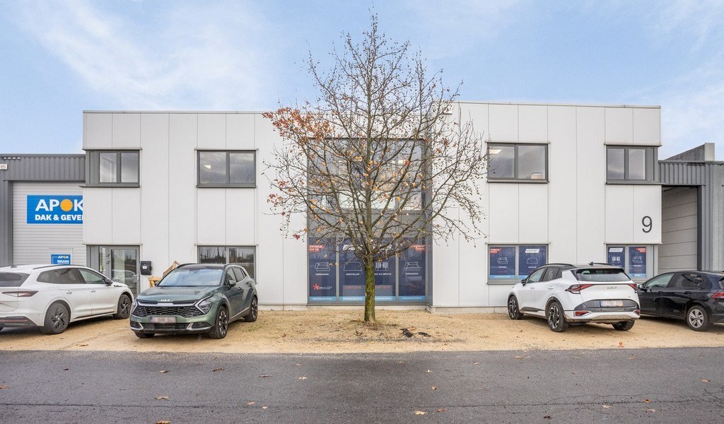 Magazijn met kantoor te huur langs Noordersingel in Antwerpen