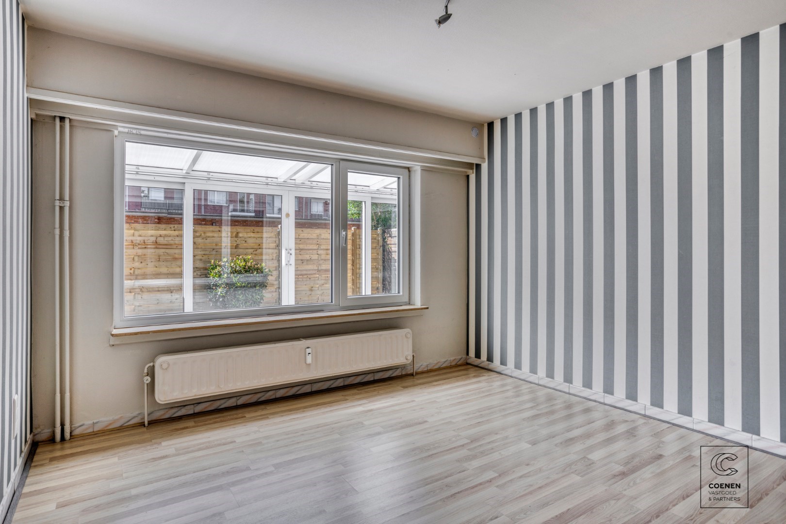 Instapklaar gelijkvloers appartement van 81m&#178; en 2 slaapkamers te Deurne! 