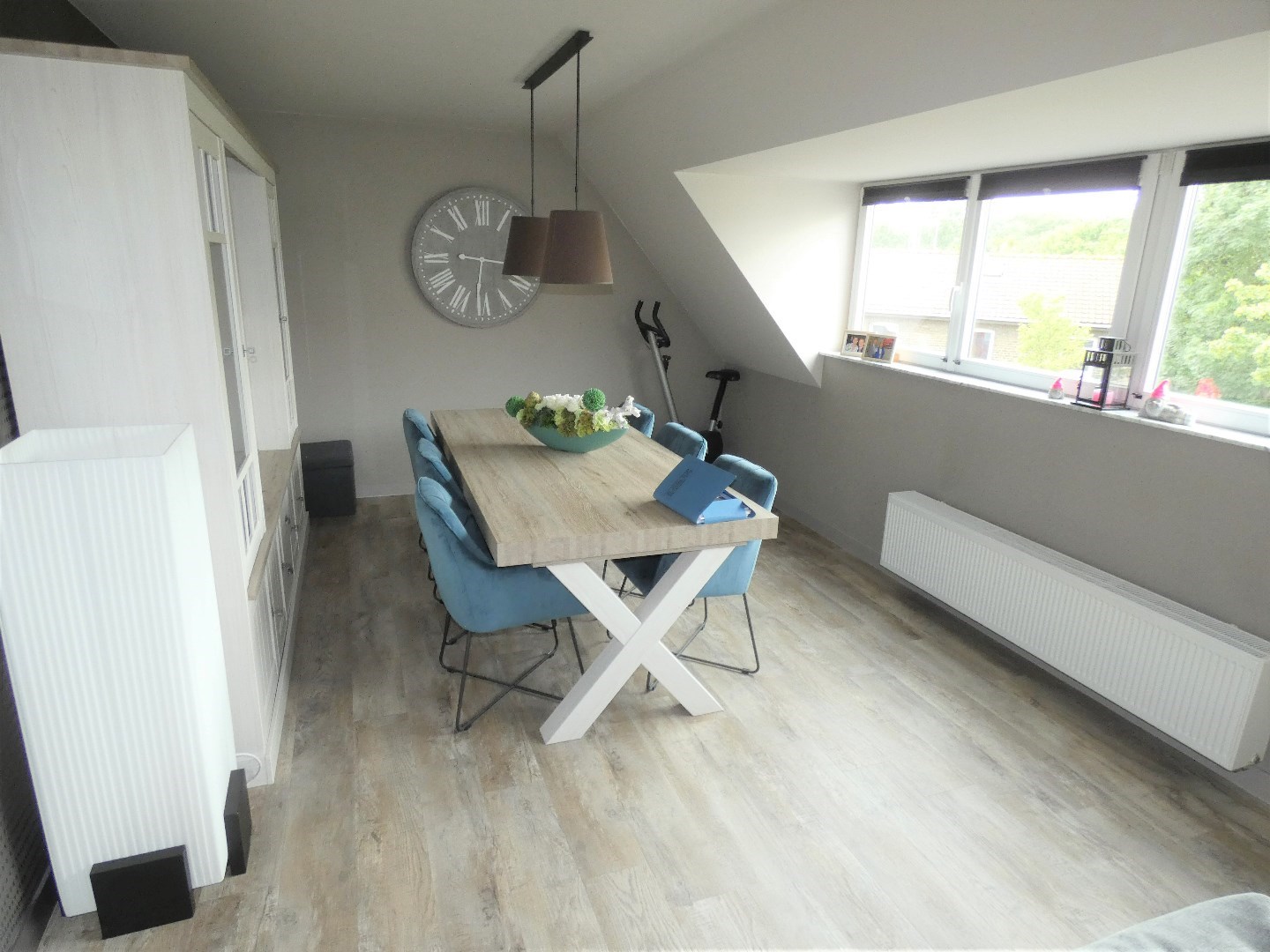 Appartement (104 m&#178;) met 2 slpk, 2 terrassen en garage, Eernegem. 