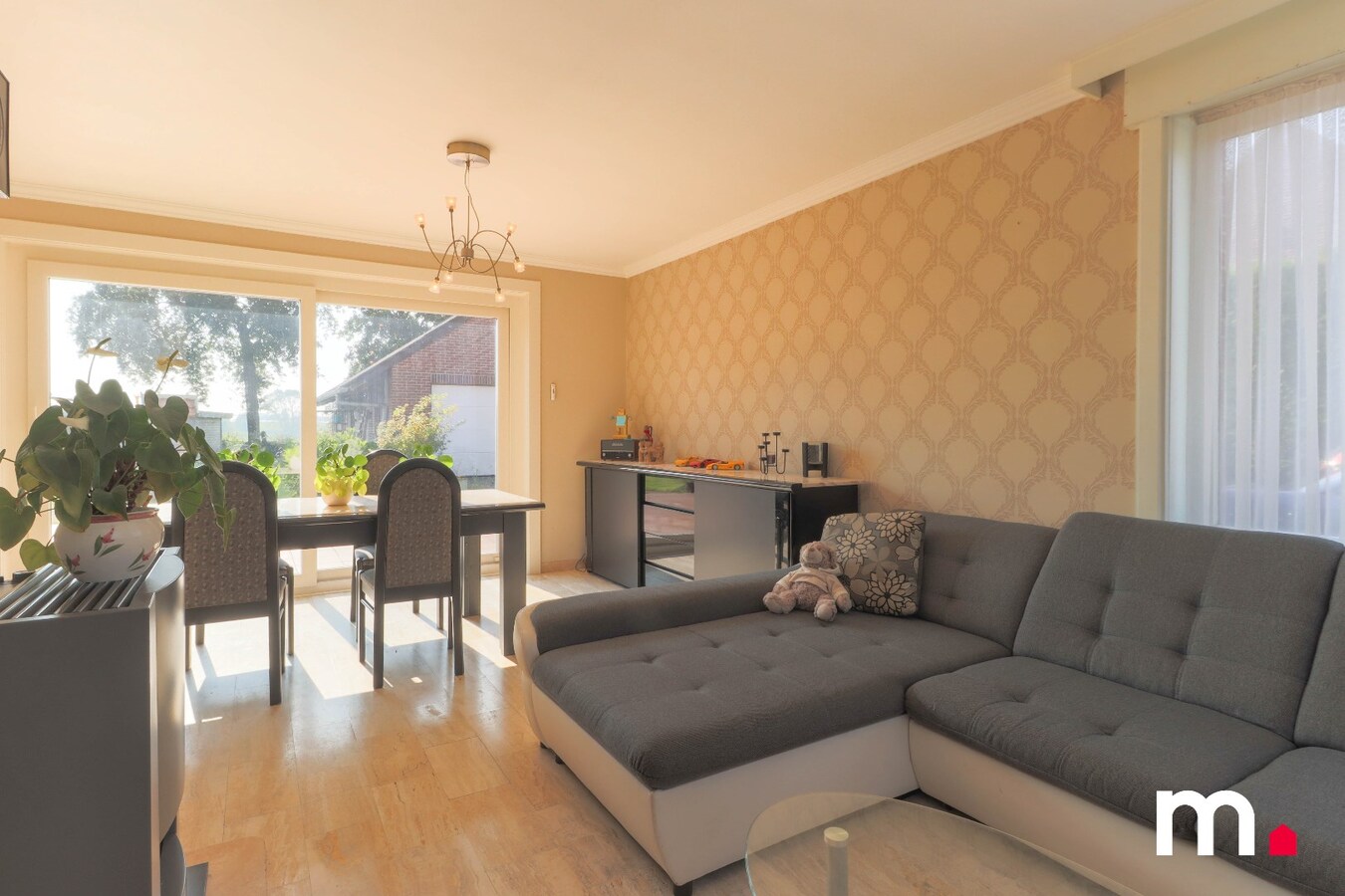 VERZORGDE WONING MET 4 SL.K. EN GARAGE 85m&#178; 