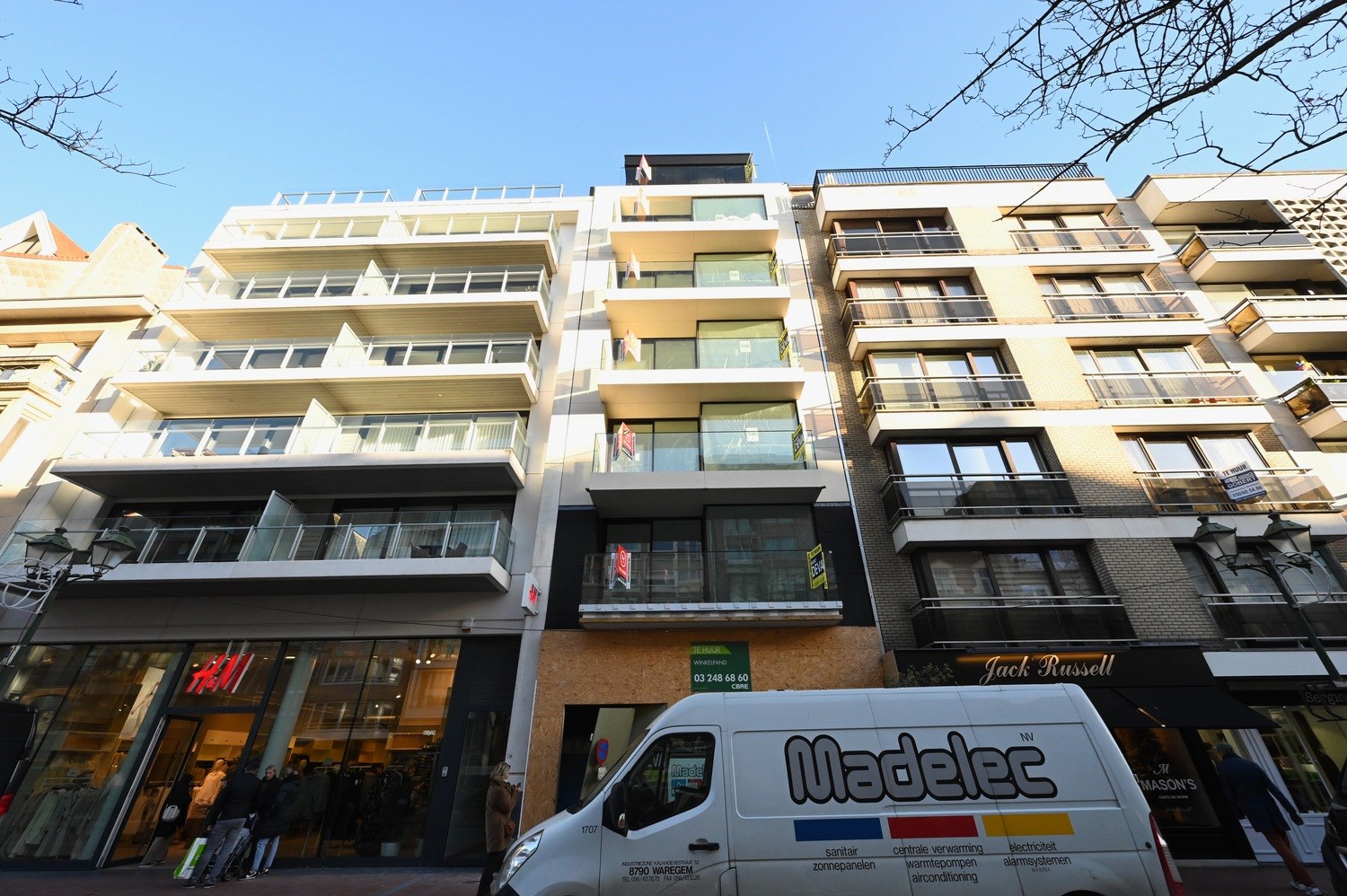 NIEUW - Magnifiek woonappartement aan de zonnekant van de Lippenslaan, op wandelafstand van het strand. 