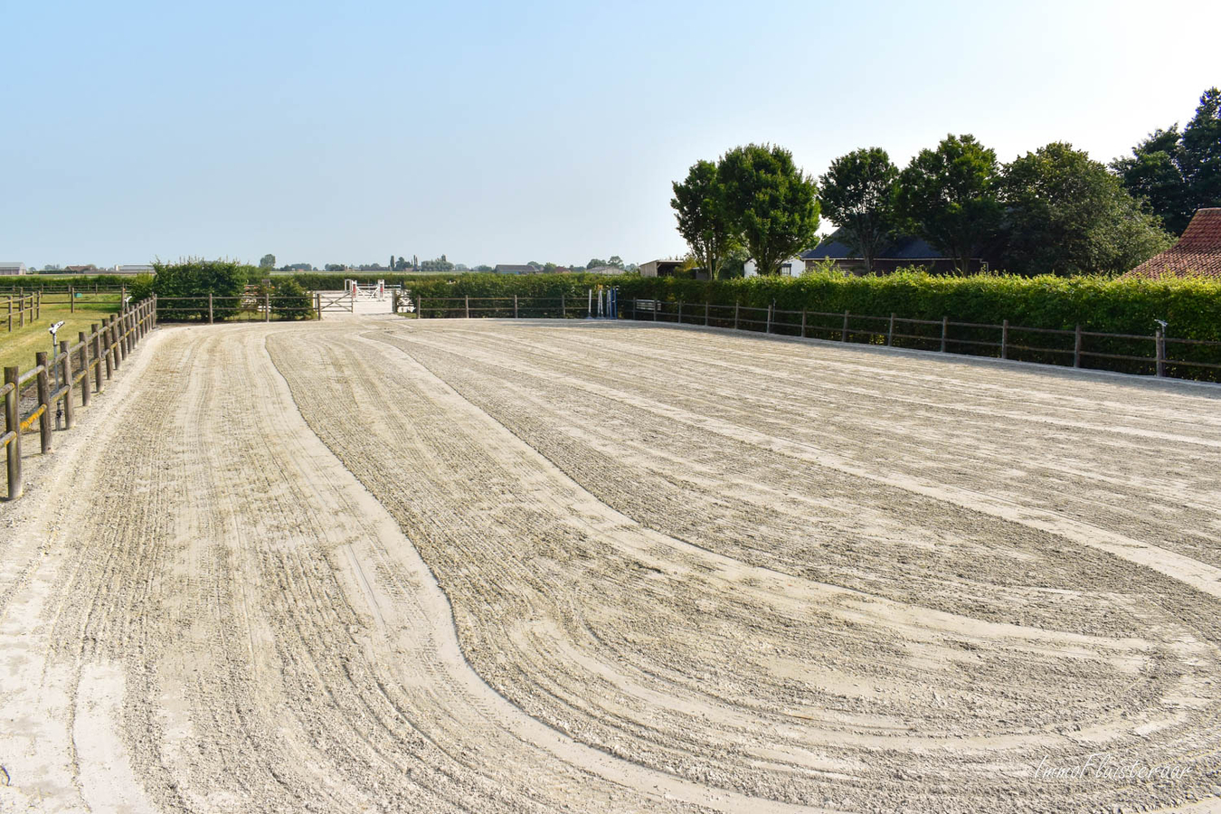 Unique Equestrian Complex with various possibilities in Veurne on approx. 8.9ha/22 acres 