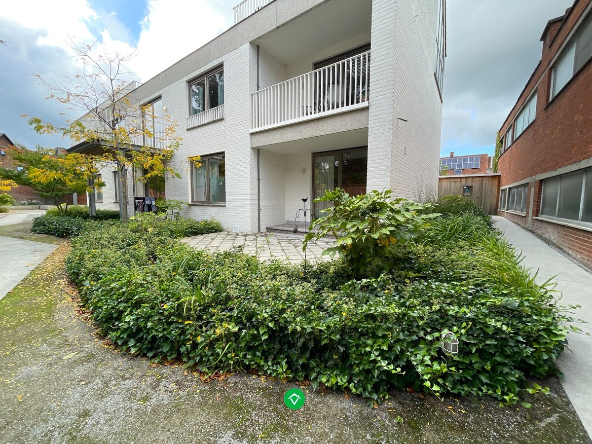 Gelijkvloers appartement met &#233;&#233;n slaapkamer te Rumbeke 