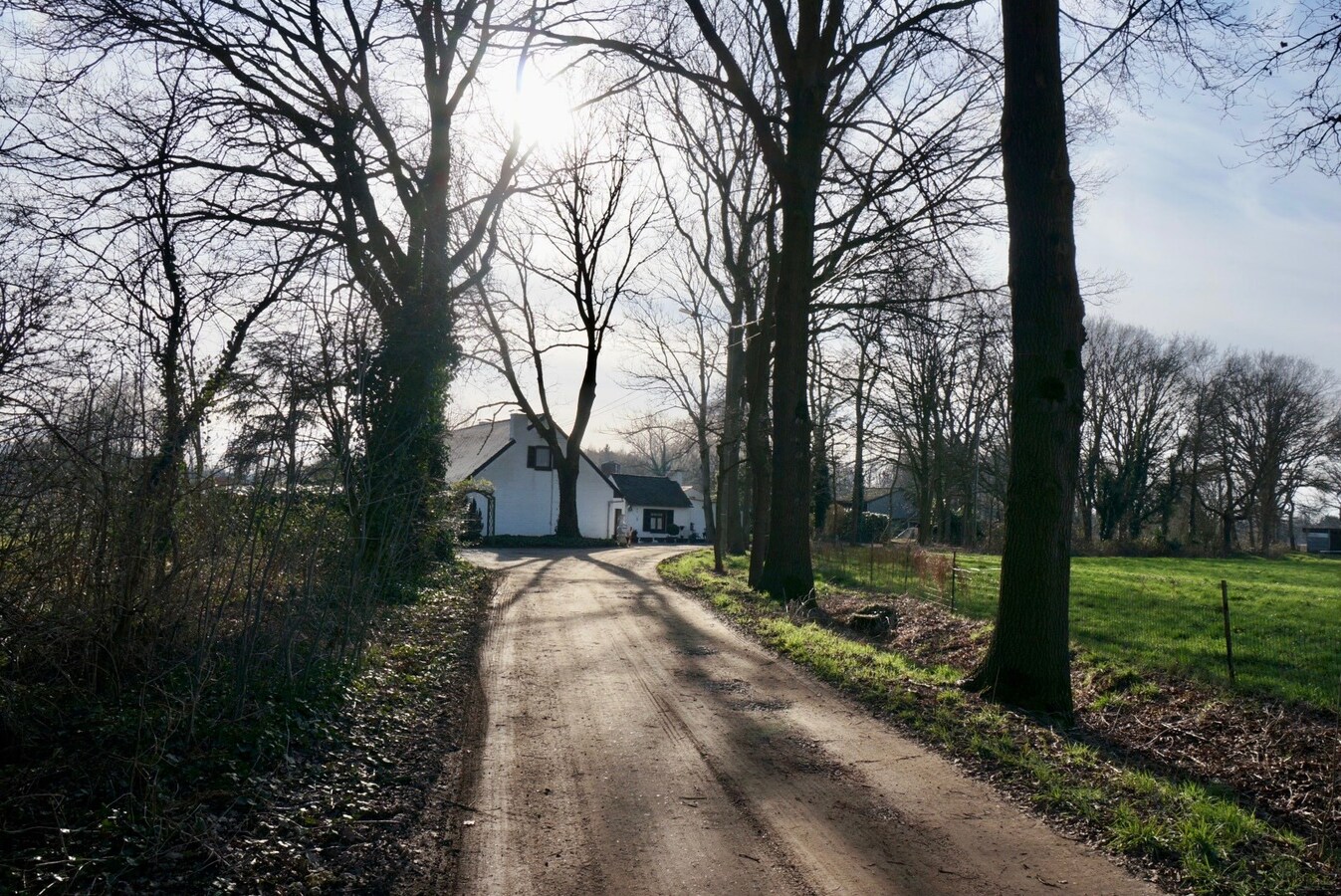 Charmante hoeve op ca. 2ha te Paal 