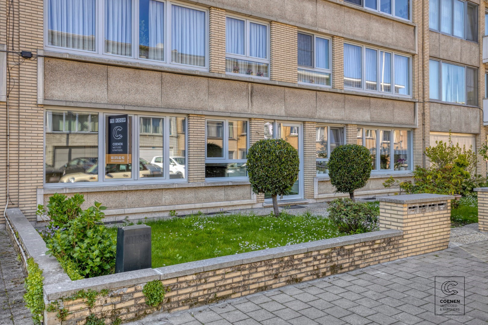 Instapklaar gelijkvloers appartement van 81m&#178; en 2 slaapkamers te Deurne! 