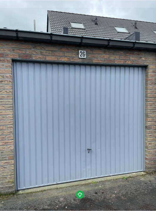 Rijwoning met 2 slaapkamers en garage - GEEN tuin 