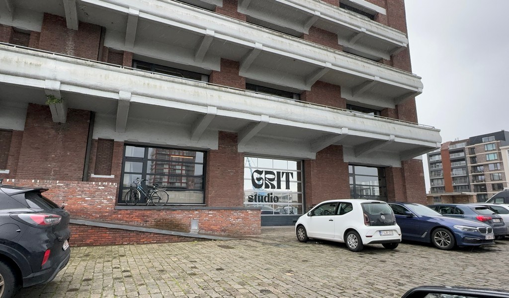 Loftkantoren in Handelsdokcenter bij Gent-Dampoort