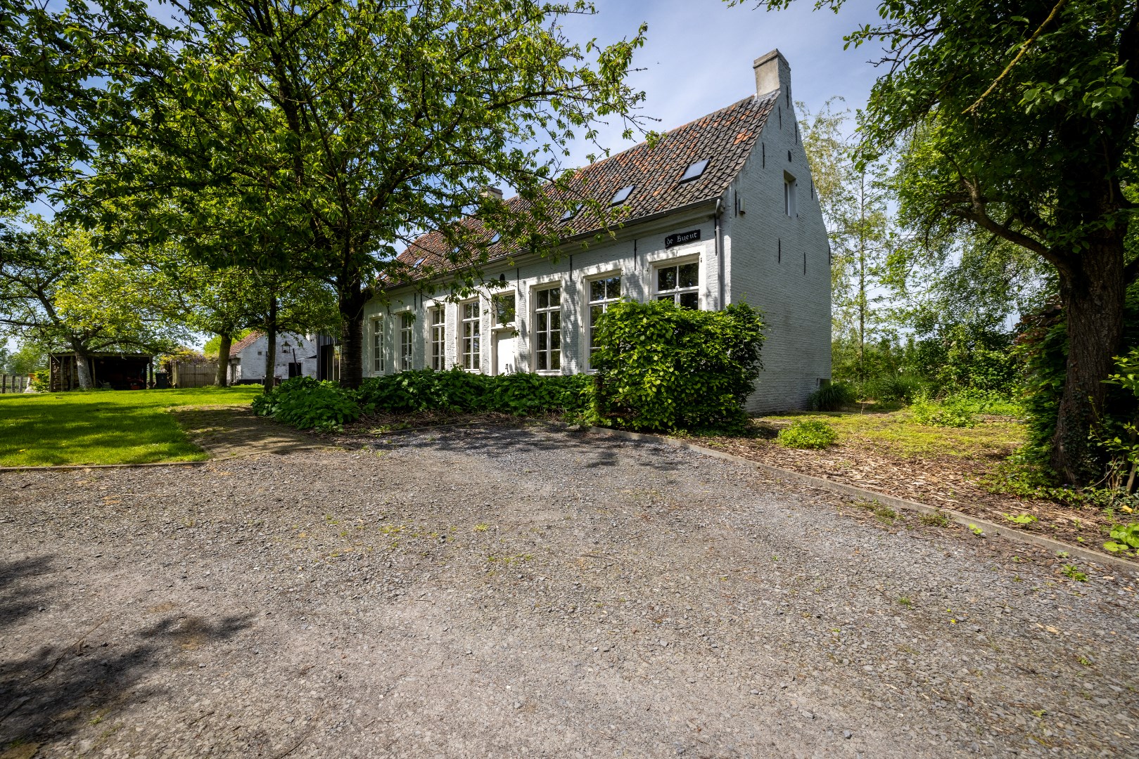 Unieke, compleet gerestaureerde hoeve in het pittoreske Drongen 