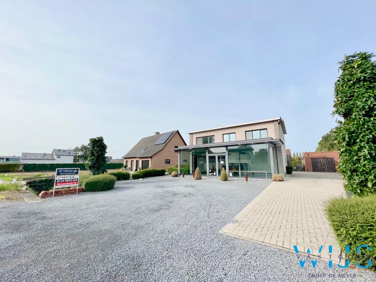 Woning met 2 loodsen  te ERTVELDE ! 