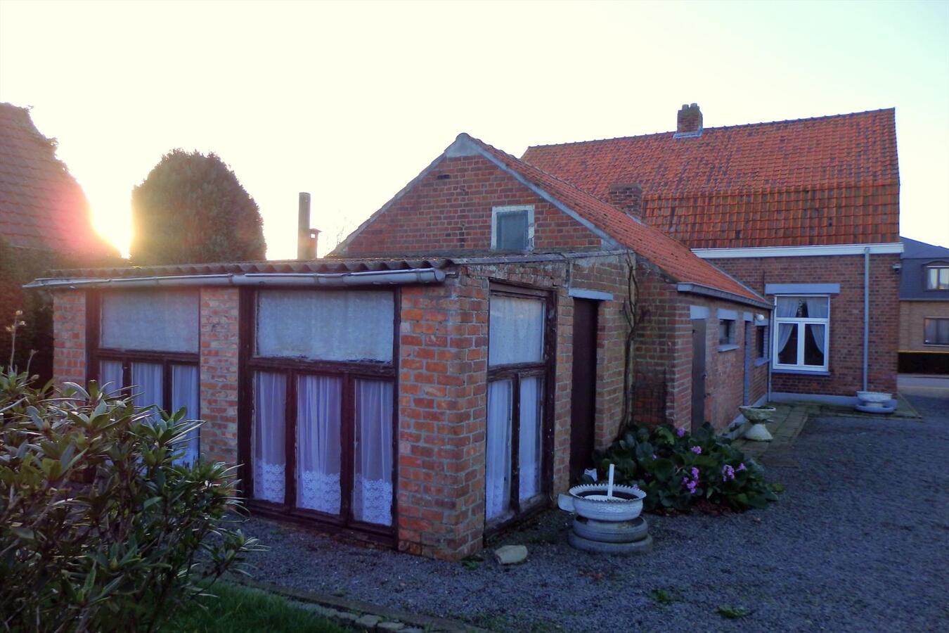 Te renoveren woning in Knesselare! 