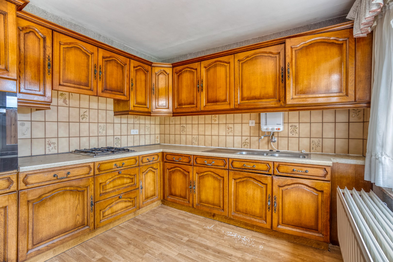 Unieke kans voor te renoveren woning te Boutersem op een prachtig perceel  – EPC 579 kWh/m&#178; jaar - bewoonbare oppervlakte 176 m&#178; 