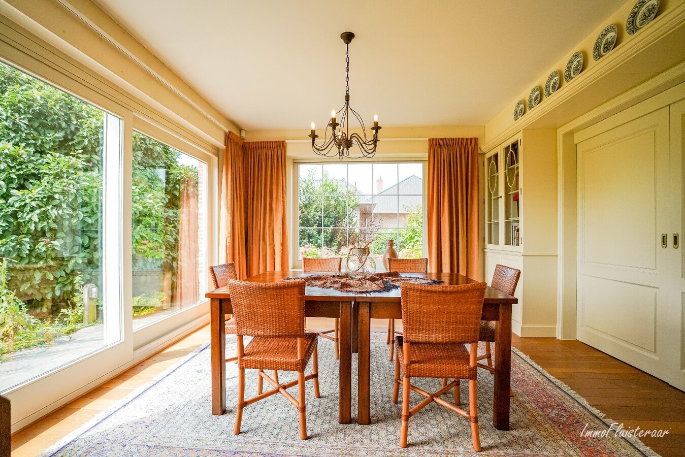 Royale, luxueuze villa met bijgebouwen op ruim 1 ha te Arendonk 