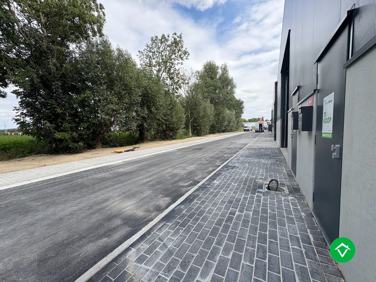 Te koop: Nieuwe KMO-units in Kortemark 