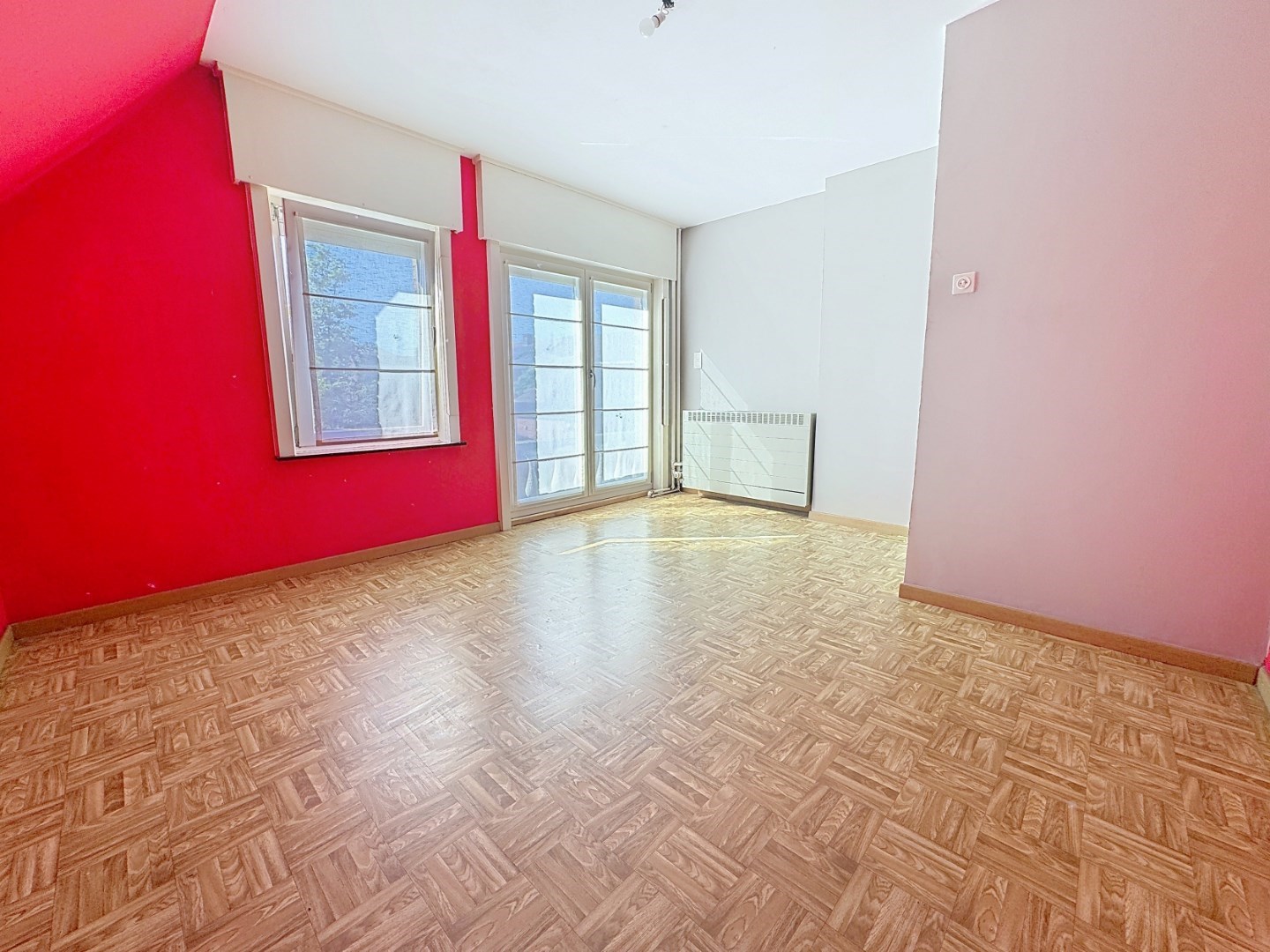 Instapklare en ruime woning met 3slpks en tuin 