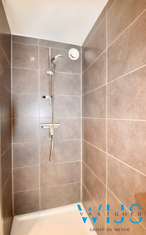 Instapklaar woonhuis met 1 slaapkamer en tuin te Kluizen ! 