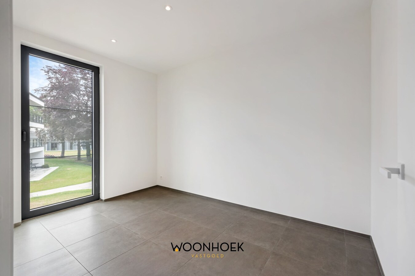Luxueus 3-slpk nieuwbouwappartement OEVERPARK te Lokeren 