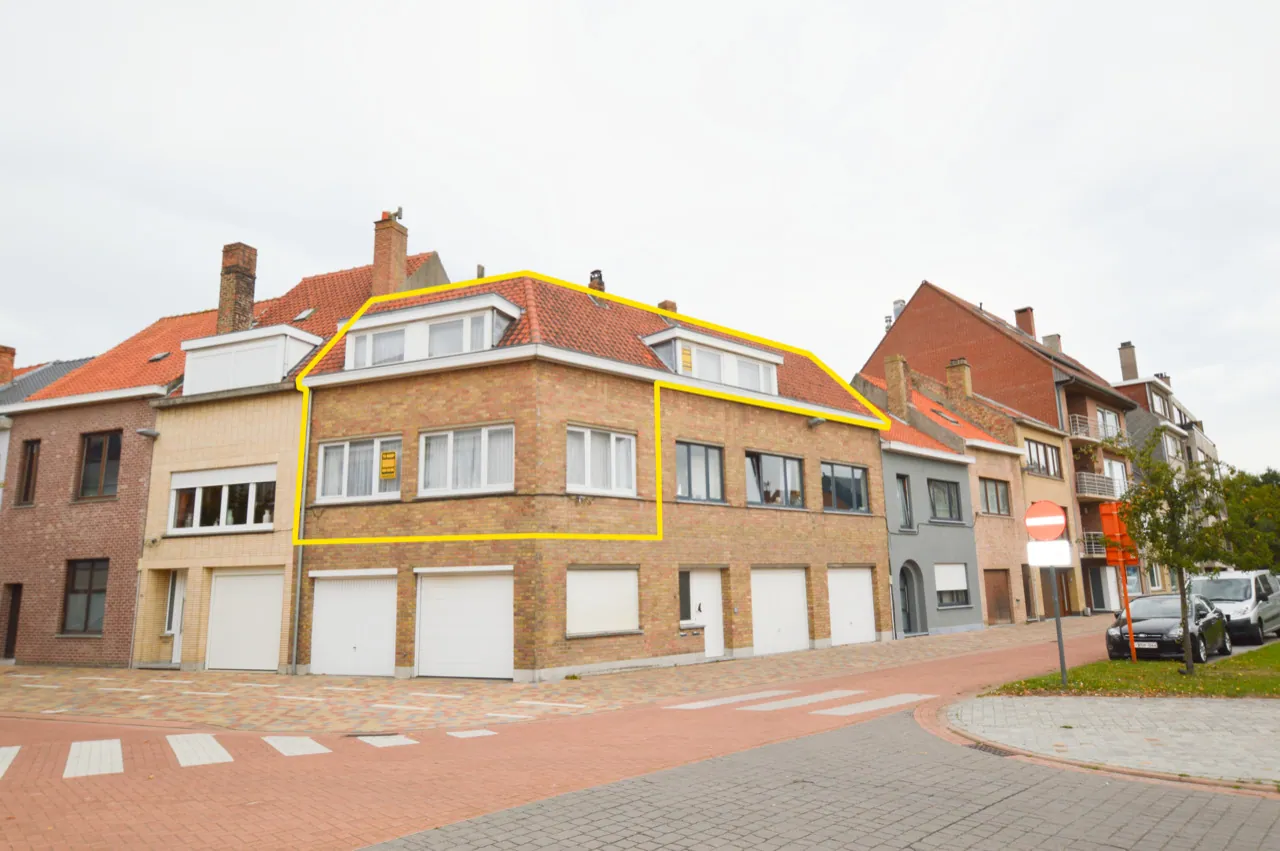 Prachtig duplexappartement met 3 ruime slaapkamers en zonneterras in een rustige woonwijk te Oostende
