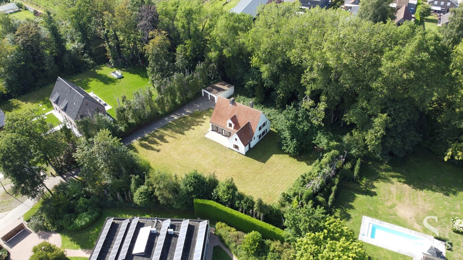 Landelijke villa in de residenti&#235;le buurt Het Loveld 