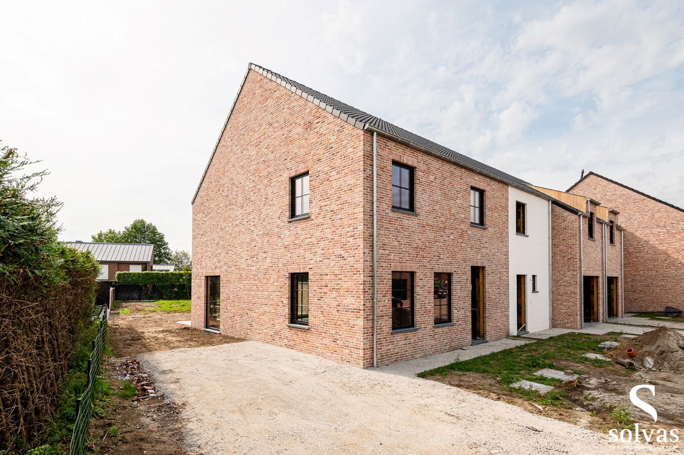 Nieuwbouw moderne Halfopen Woning met 3 Slaapkamers in Zulte 