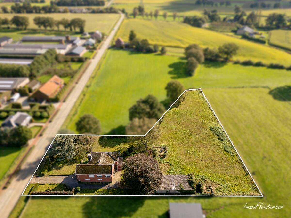 Maison &#224; r&#233;nover avec des &#233;curies et un pr&#233; de 4 153 m2 &#224; Morkhoven 