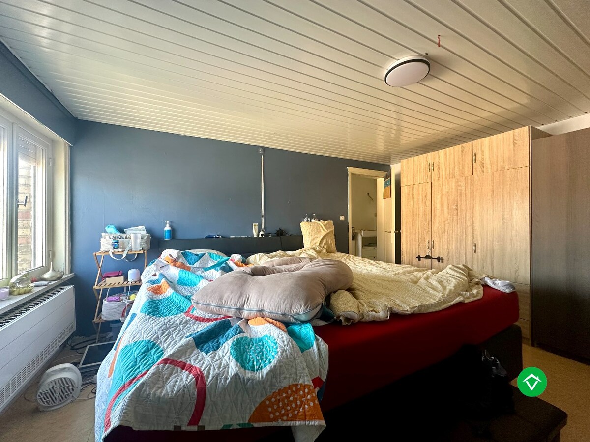 Ruime gezinswoning op perceel van 1126 m&#178;  - tal van mogelijkheden! 