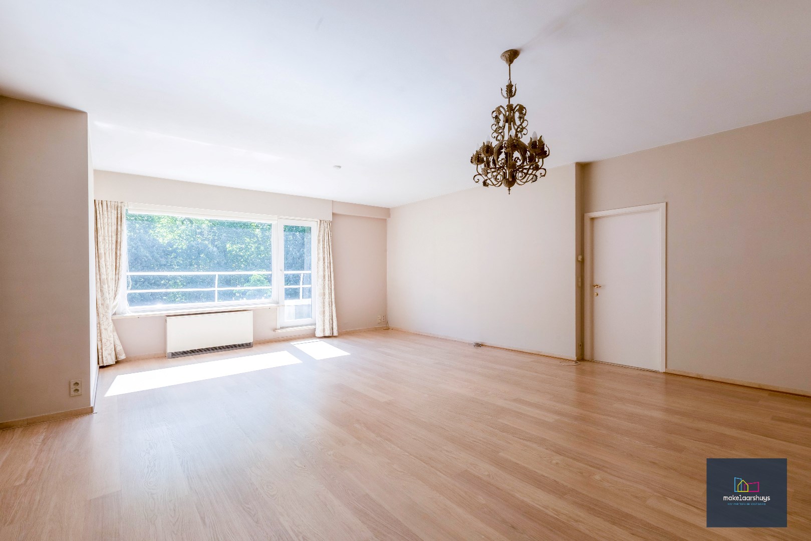 Gunstig gelegen 2slp. app. met zonnig terras ( 25m&#178;) nabij het Citadelpark 