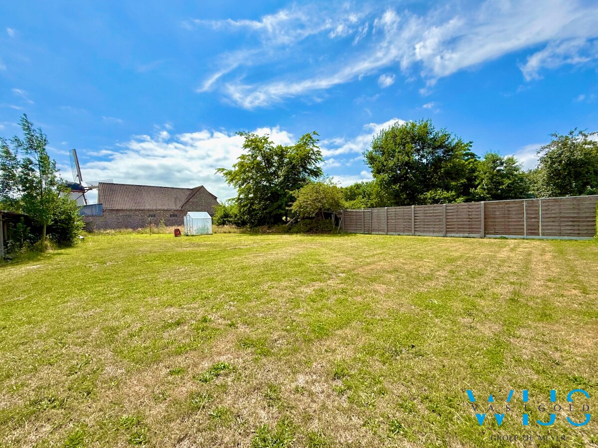 Bouwgrond van 1030m&#178; op TOPLOCATIE ! 