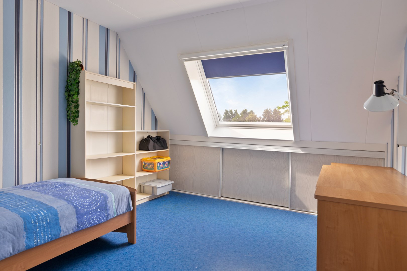 Energiezuinige eengezinswoning energielabel A, met 4 slaapkamers, uitgebouwde woonkamer, 12 zonnepanelen, vloerverwarming en gelegen op eigen grond. 