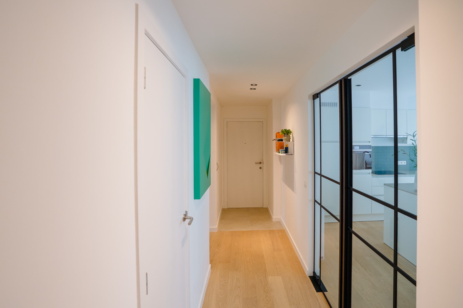SCHITTEREND VERNIEUWD 3 SLPK APP MET TERRAS OP CENTRALE LIGGING 