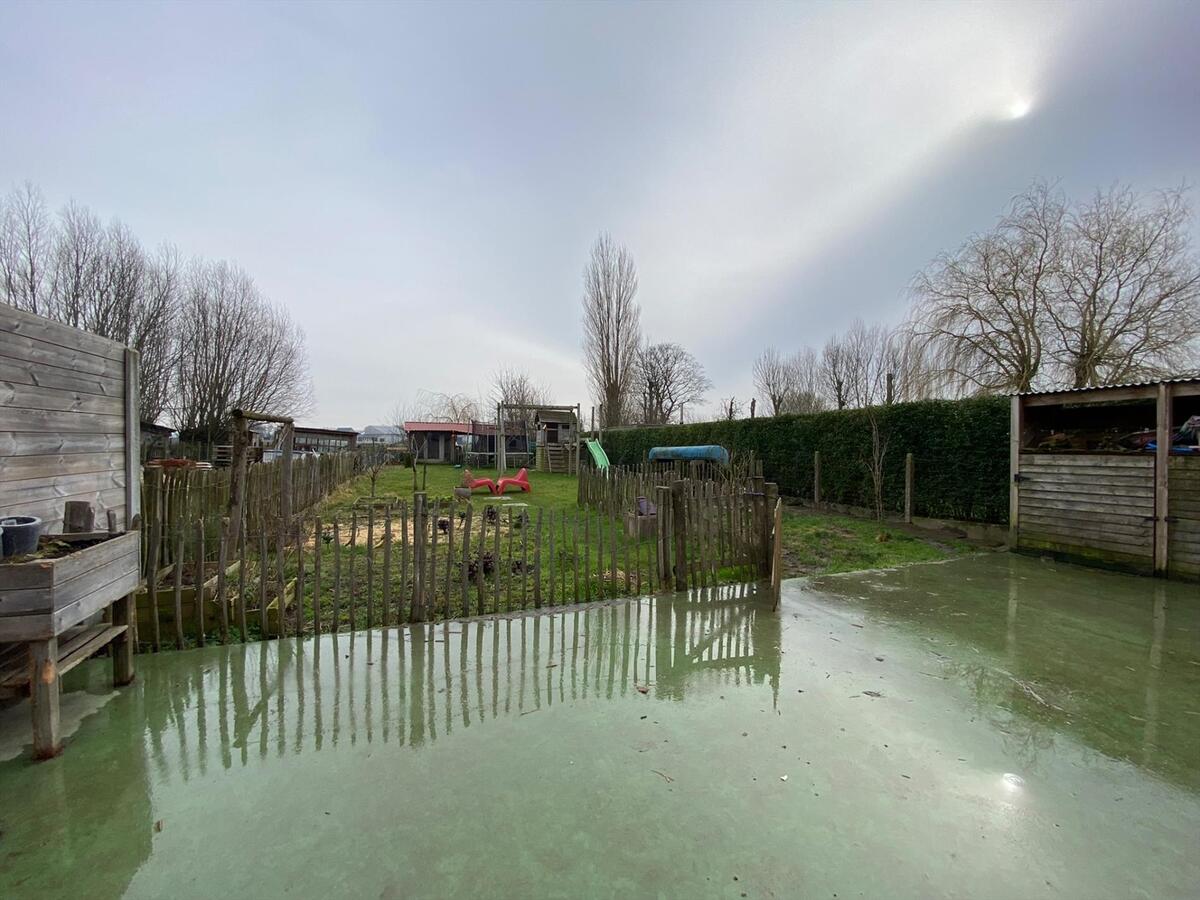 Alleenstaande woning met opslagruimte te Koekelare 