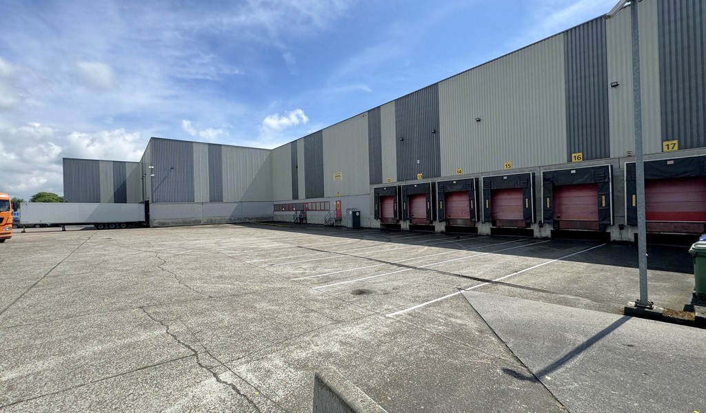 Logistiek gebouw te huur in industriezone Mechelen-Noord