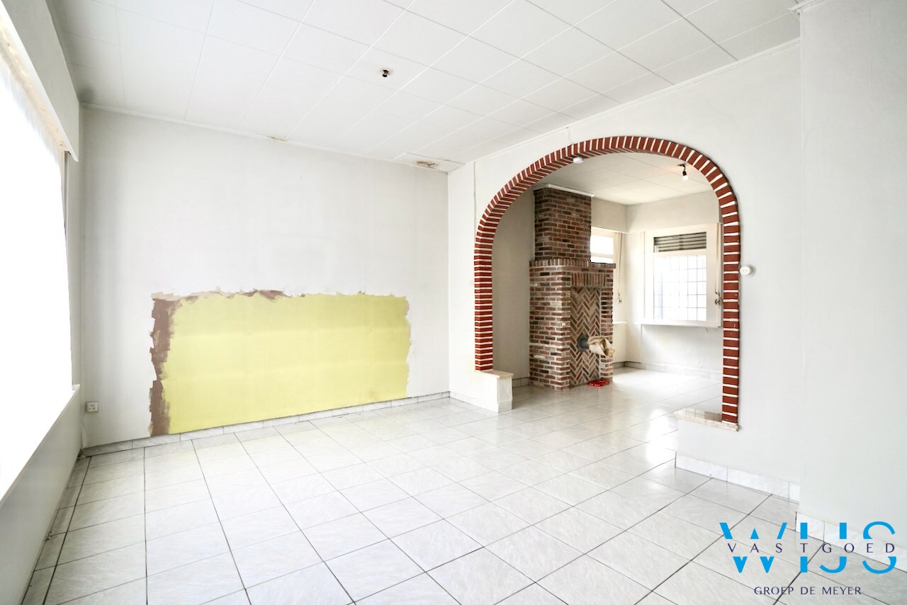 Te renoveren woning in centrum Ertvelde 