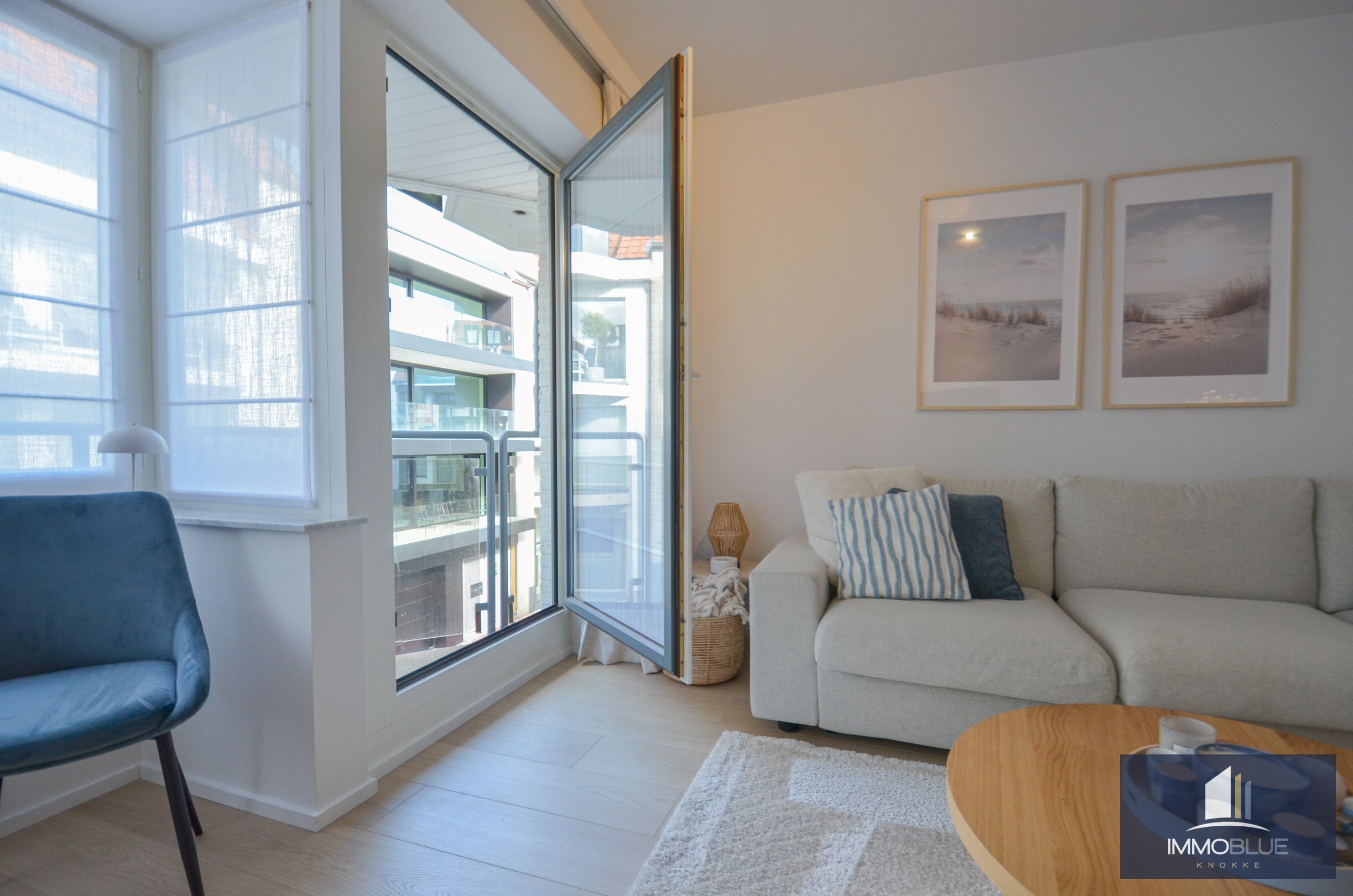 Appartement enti&#232;rement r&#233;nov&#233;, id&#233;alement situ&#233; sur la Zoutelaan, &#224; distance de marche du centre commercial. 