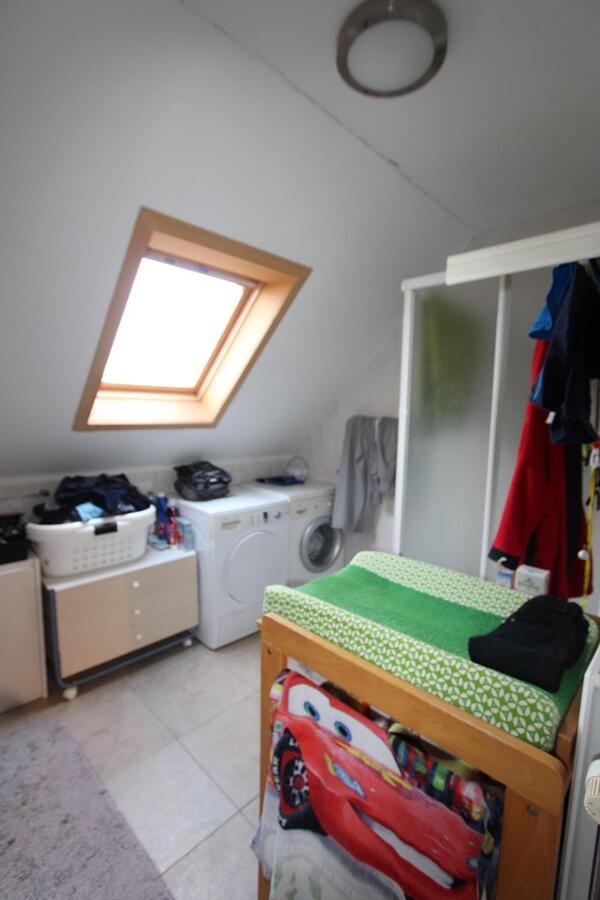 Appartement met 3 slaapkamers en garage te Eernegem 