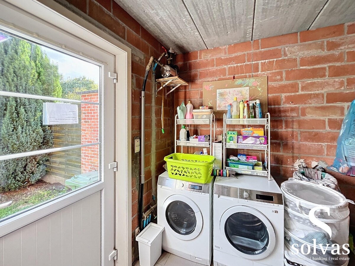 Landelijk gelegen halfopen bebouwing met drie slaapkamers 