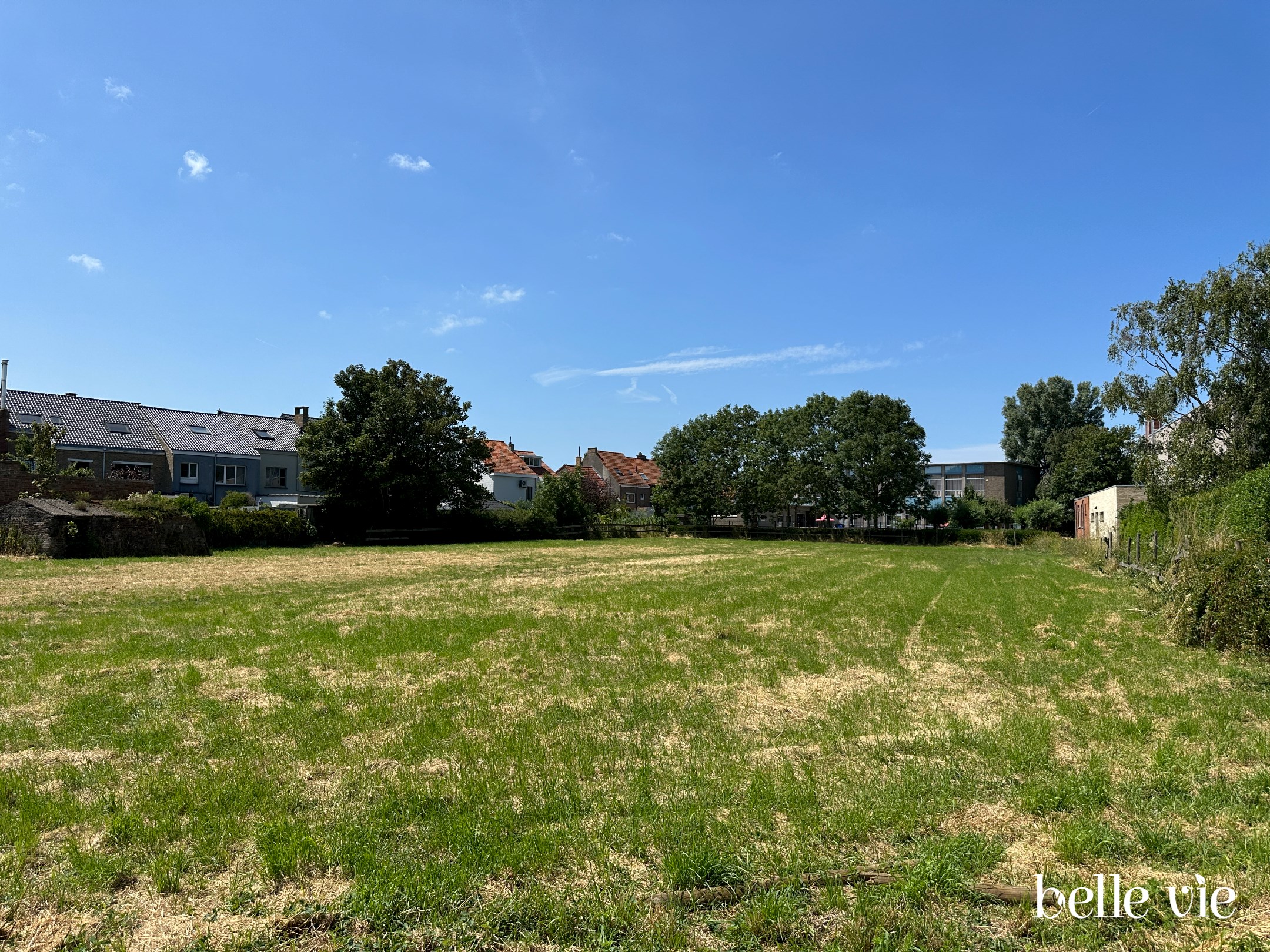 Luxewoningen met de nieuwste technieken, hartje Mariakerke ❤️! 