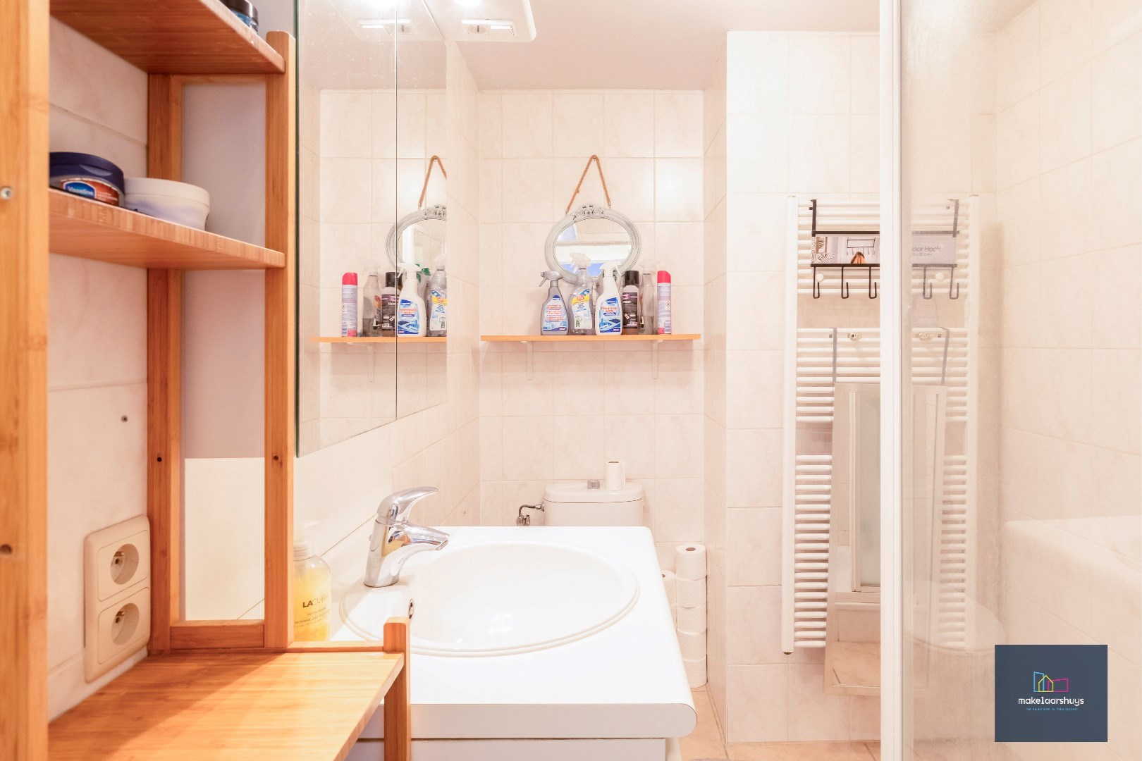 Zeer verzorgd 1-slaapkamerappartement met balkon en staanplaats 