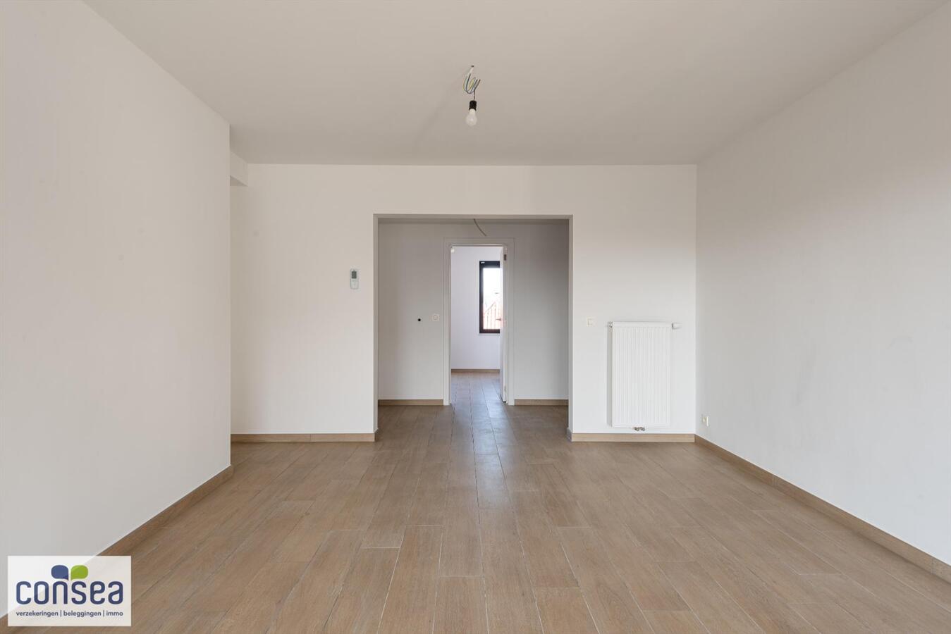 Lichtrijk appartement in het centrum van Maldegem met zicht op de kerk en overdekt terras van 15m&#178; 